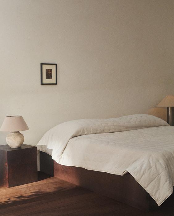 LINEN AND COTTON QUILTED BEDSPREAD