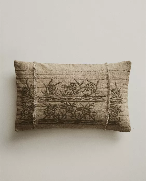 EMBROIDERED CUSHION COVER