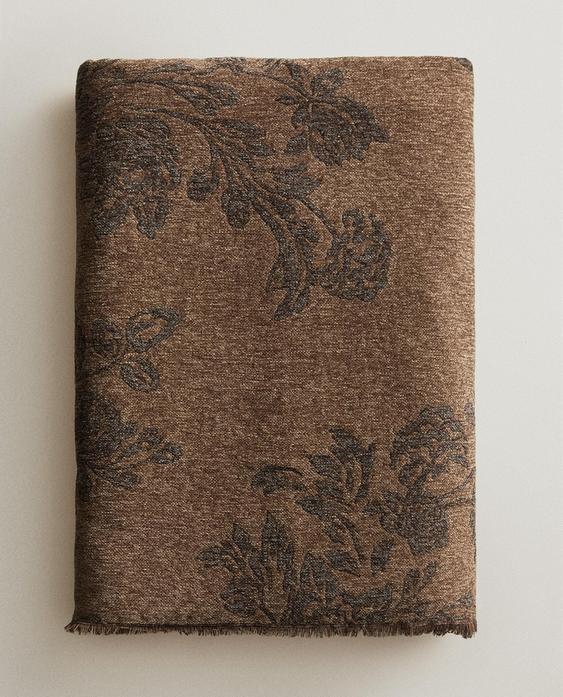 CHENILLE JACQUARD THROW
