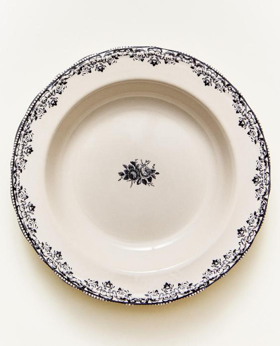 SOUP PLATE WITH PLACEMENT DESIGN