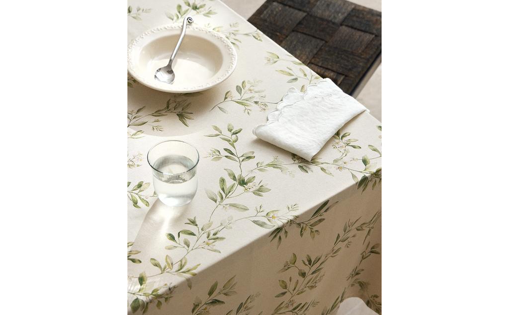 BRANCH AND FLORAL PRINT TABLECLOTH