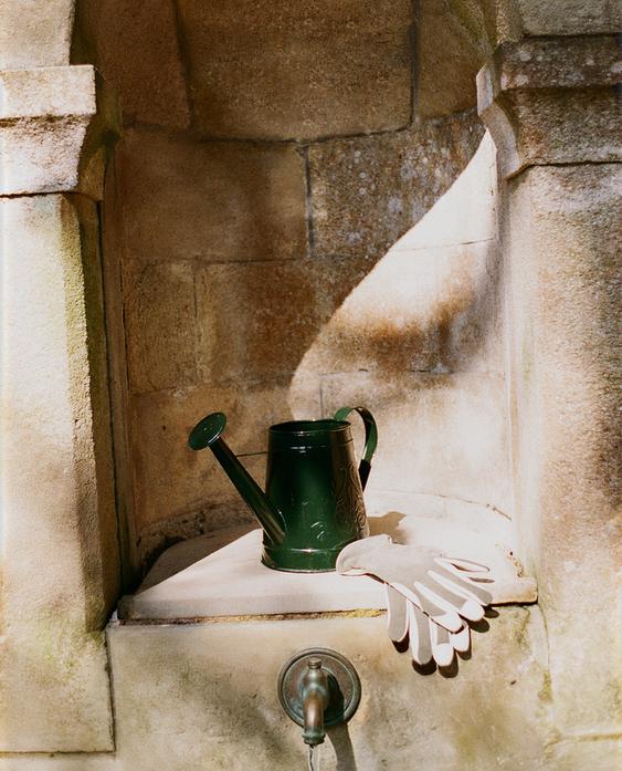 GARDEN WATERING CAN AND SCISSORS