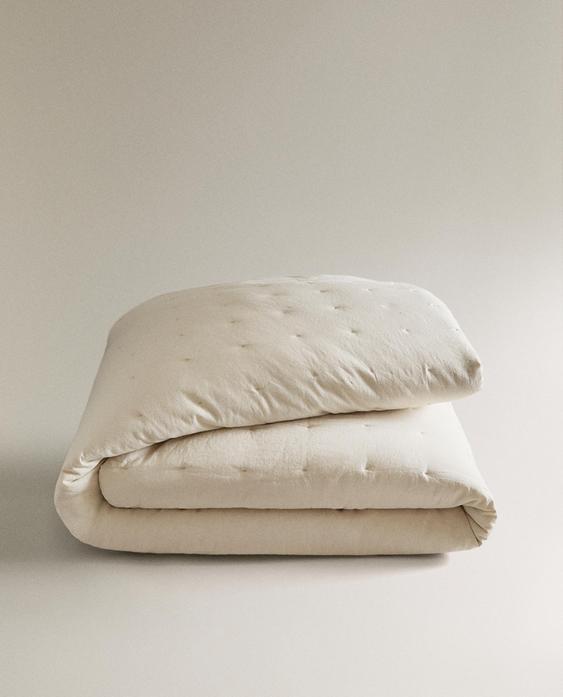 LINEN AND COTTON QUILTED BEDSPREAD