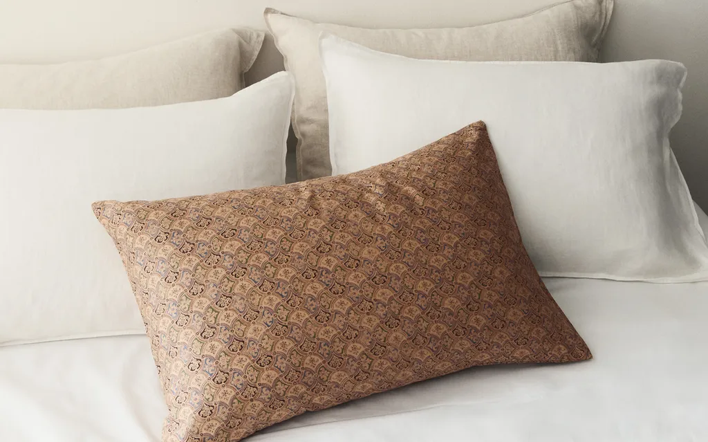 PAISLEY PILLOWCASE