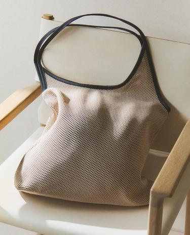 KNIT TOTE BAG