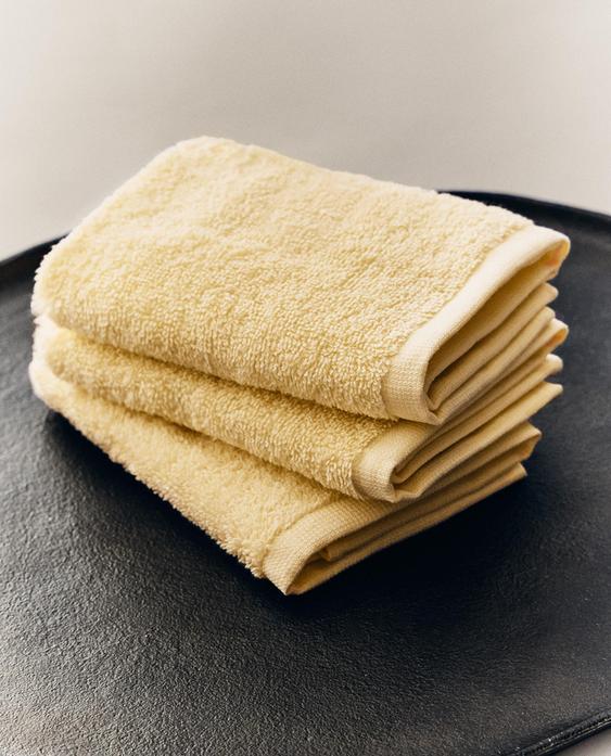 PACK OF COTTON HAND TOWELS (PACK OF 3)