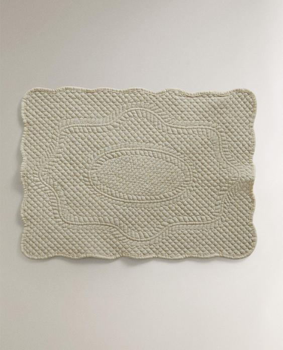 QUILTED PLACEMAT