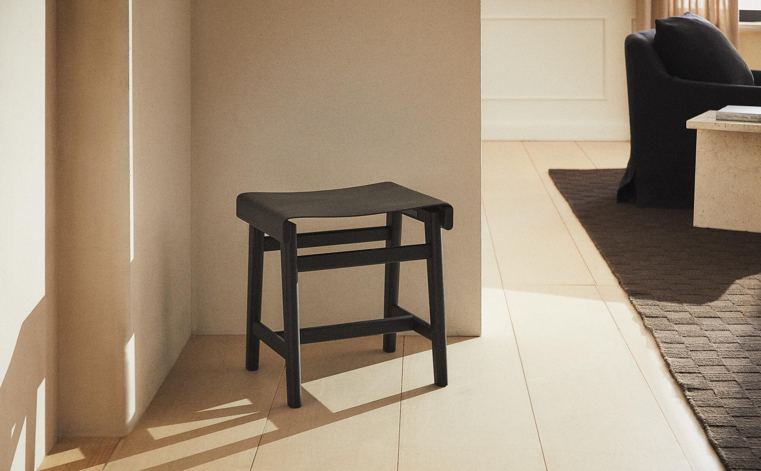STOOL 01 BY VINCENT VAN DUYSEN
