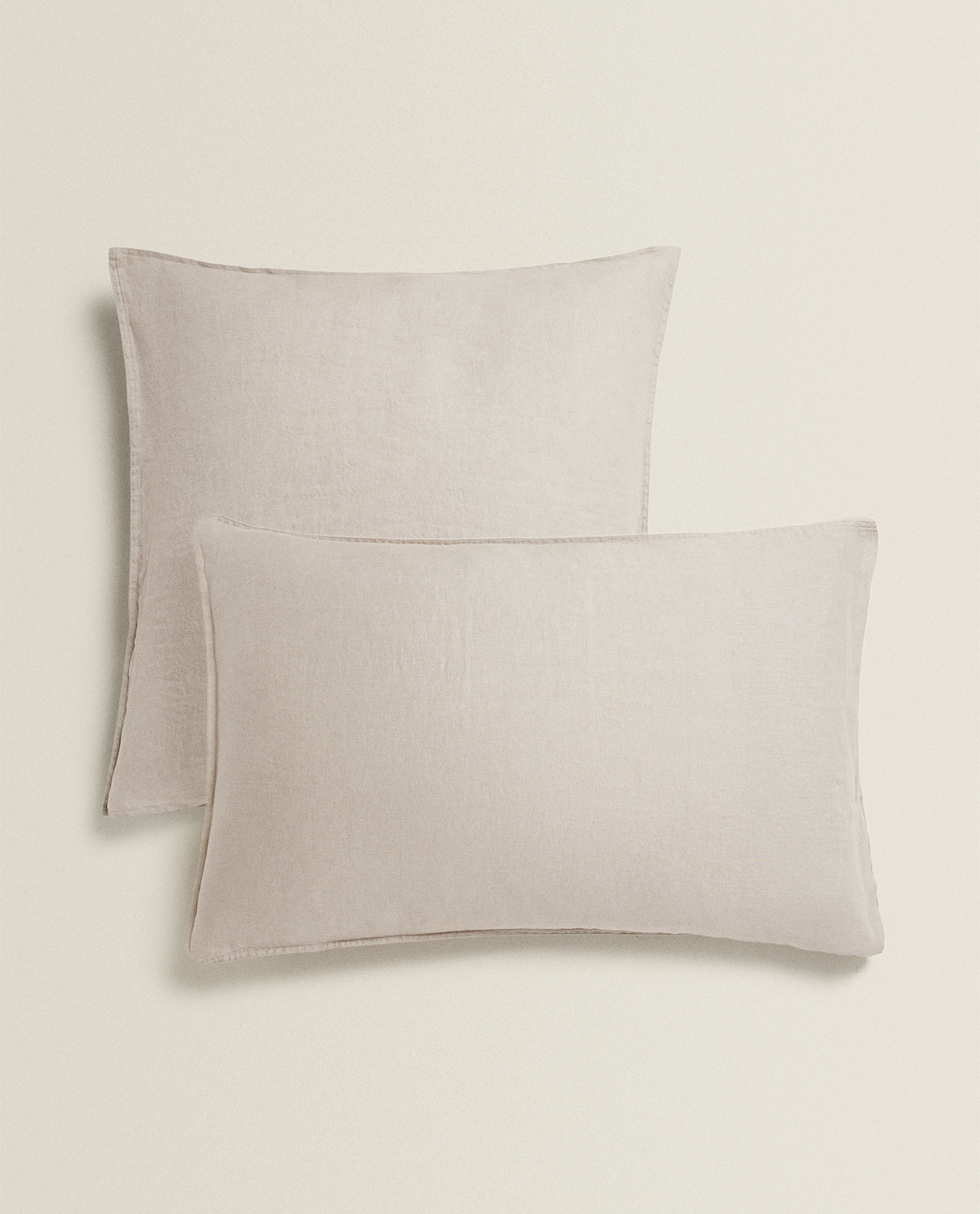 灰褐色水洗亚麻枕套 床笠 床上用品 卧室用品 Zara Home Mainland China 中国大陆 灰褐色水洗亚麻枕套 床笠 床上用品 卧室用品 Zara Home Mainland China 中国大陆