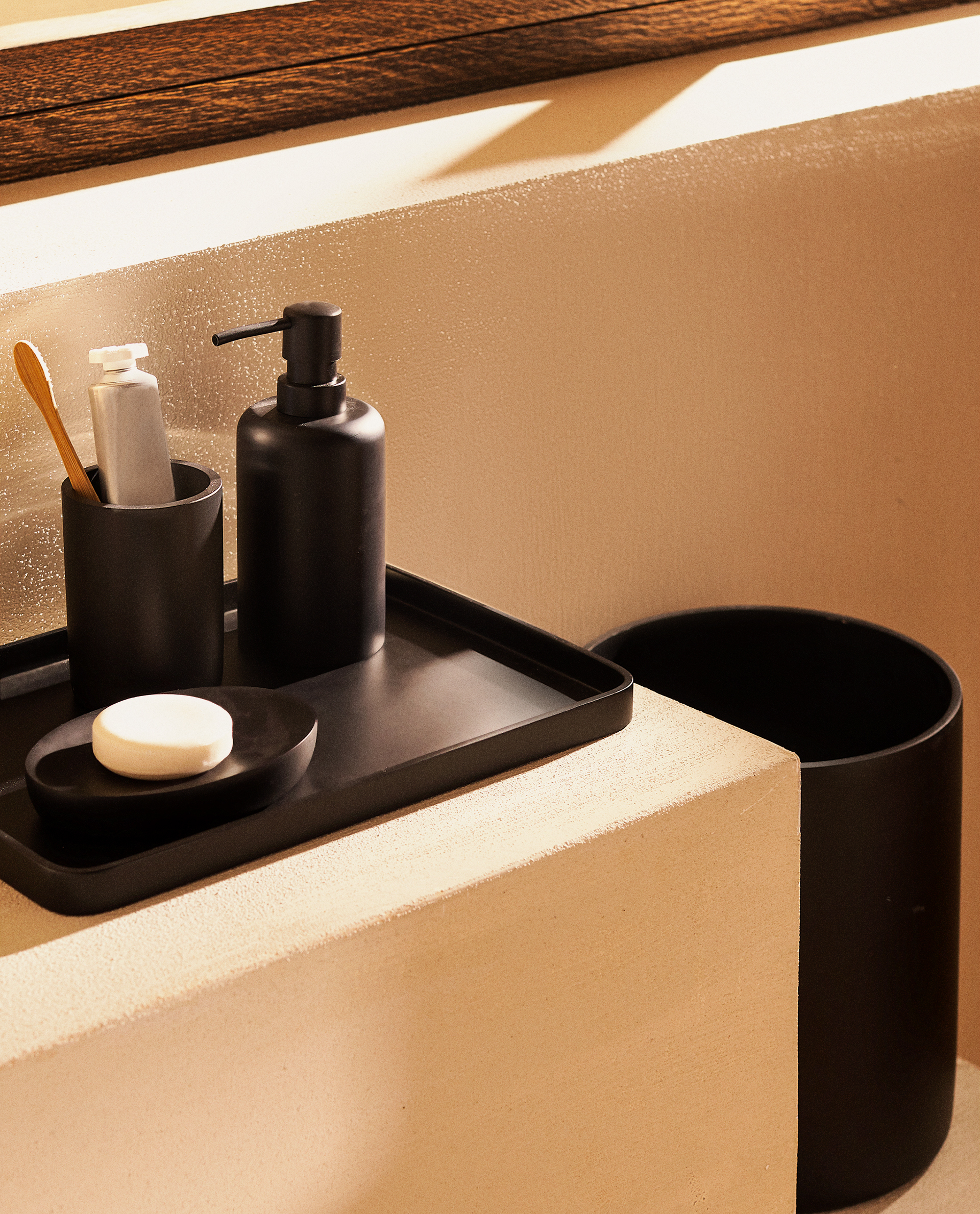 Black Resin Bathroom Set Bathroom Sets And Accessories Bathroom New Collection Zara Home Mainland China 中国大陆