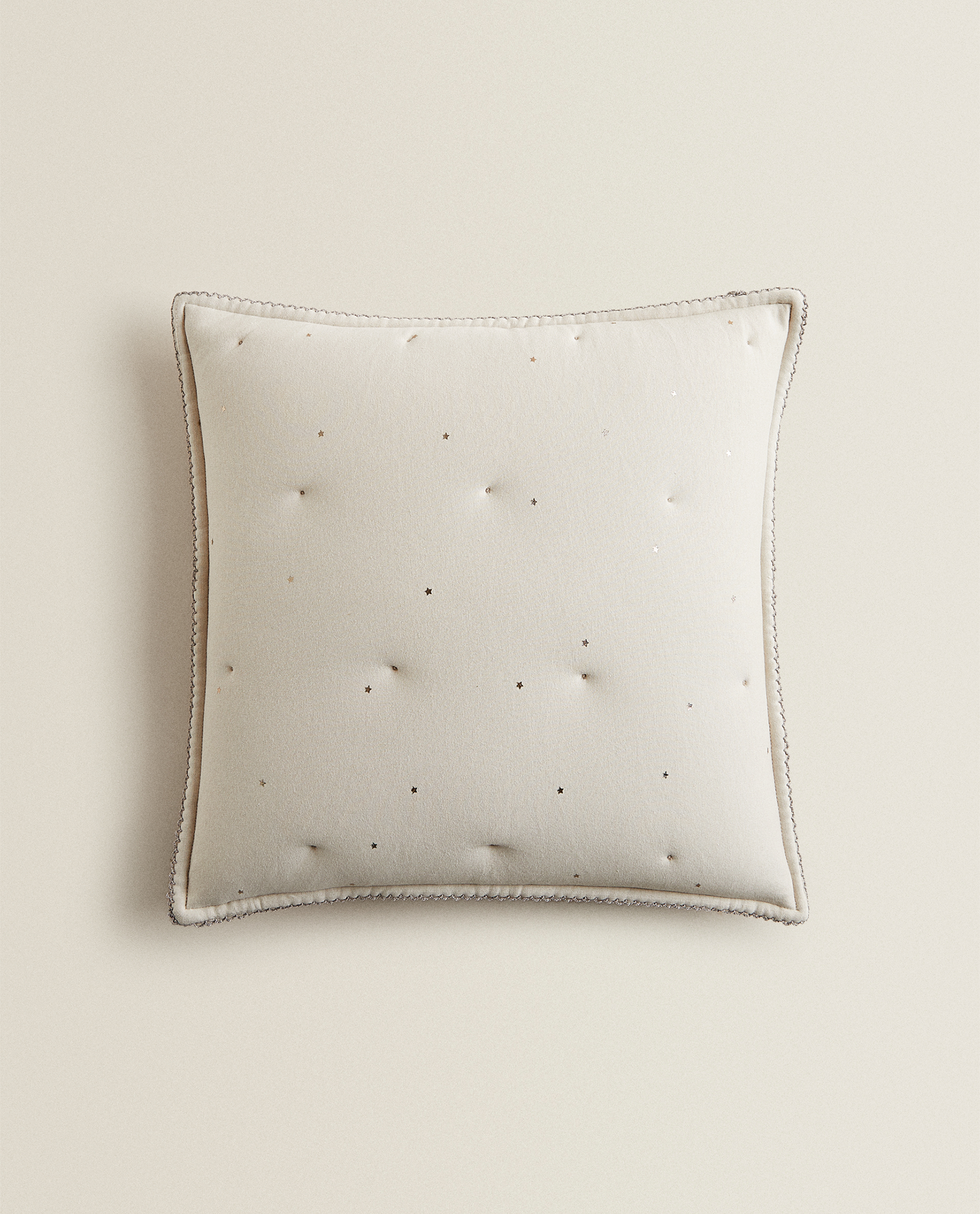 star print cushion