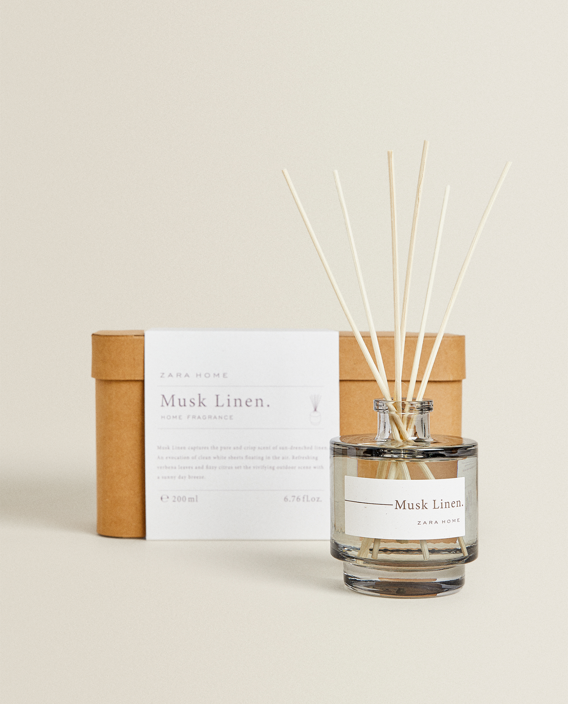 Zara диффузор. Диффузор Zara Home Fragrance. Majestic oud Zara Home. Диффузор Zara absolute Linen.