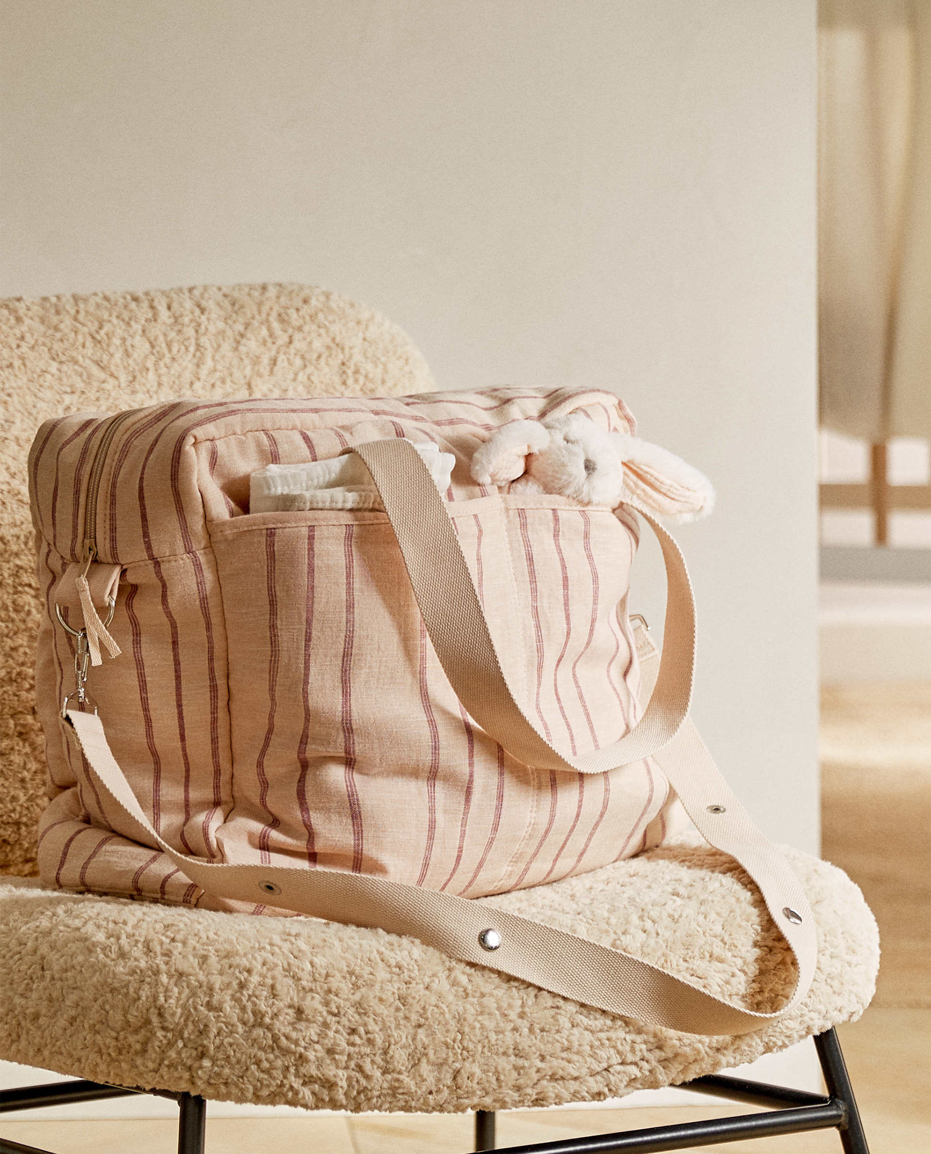 Chair Zara Home Tasche Zara Home Maternity Bag 2025