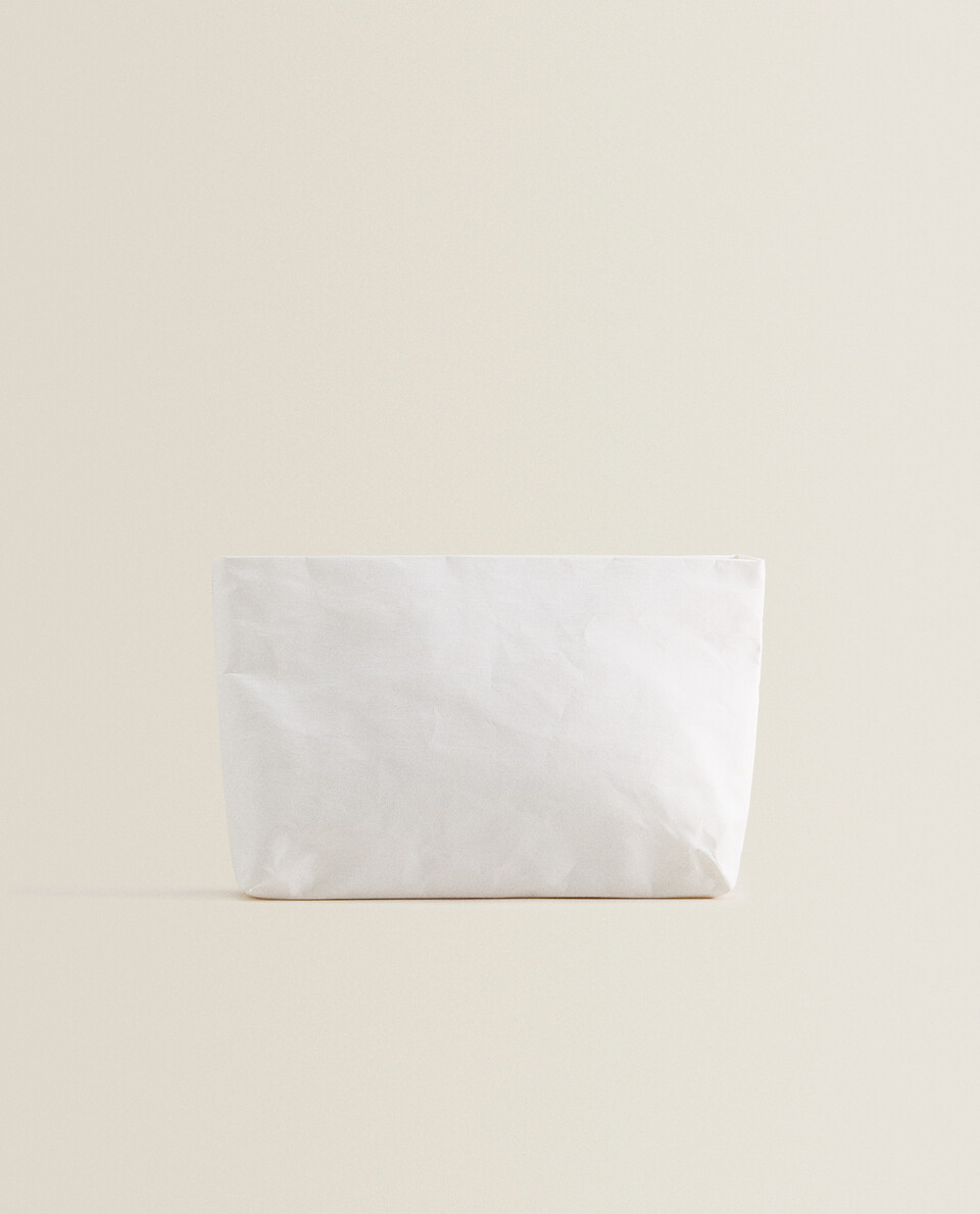 Water-repellent paper toiletry bag