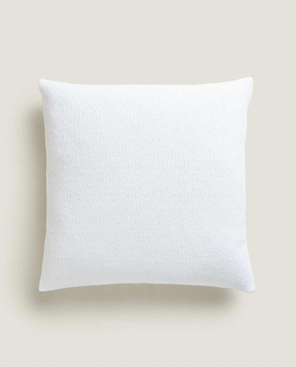CUSHION COVER WITH RAISED DIAMOND DETAIL