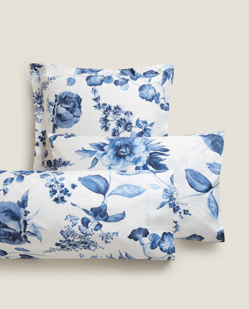 蓝色花卉印花枕套
