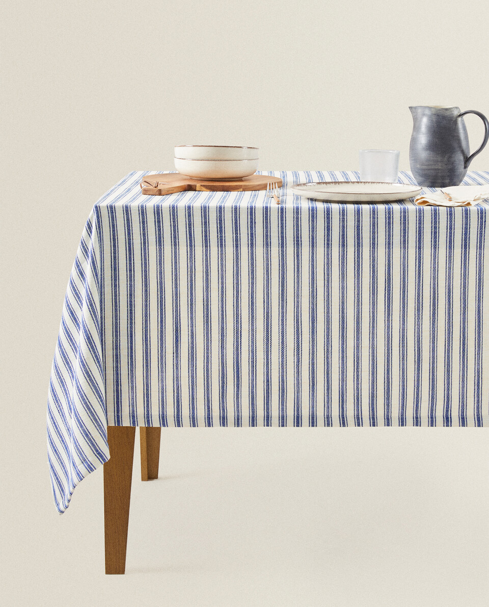 STRIPED TABLECLOTH