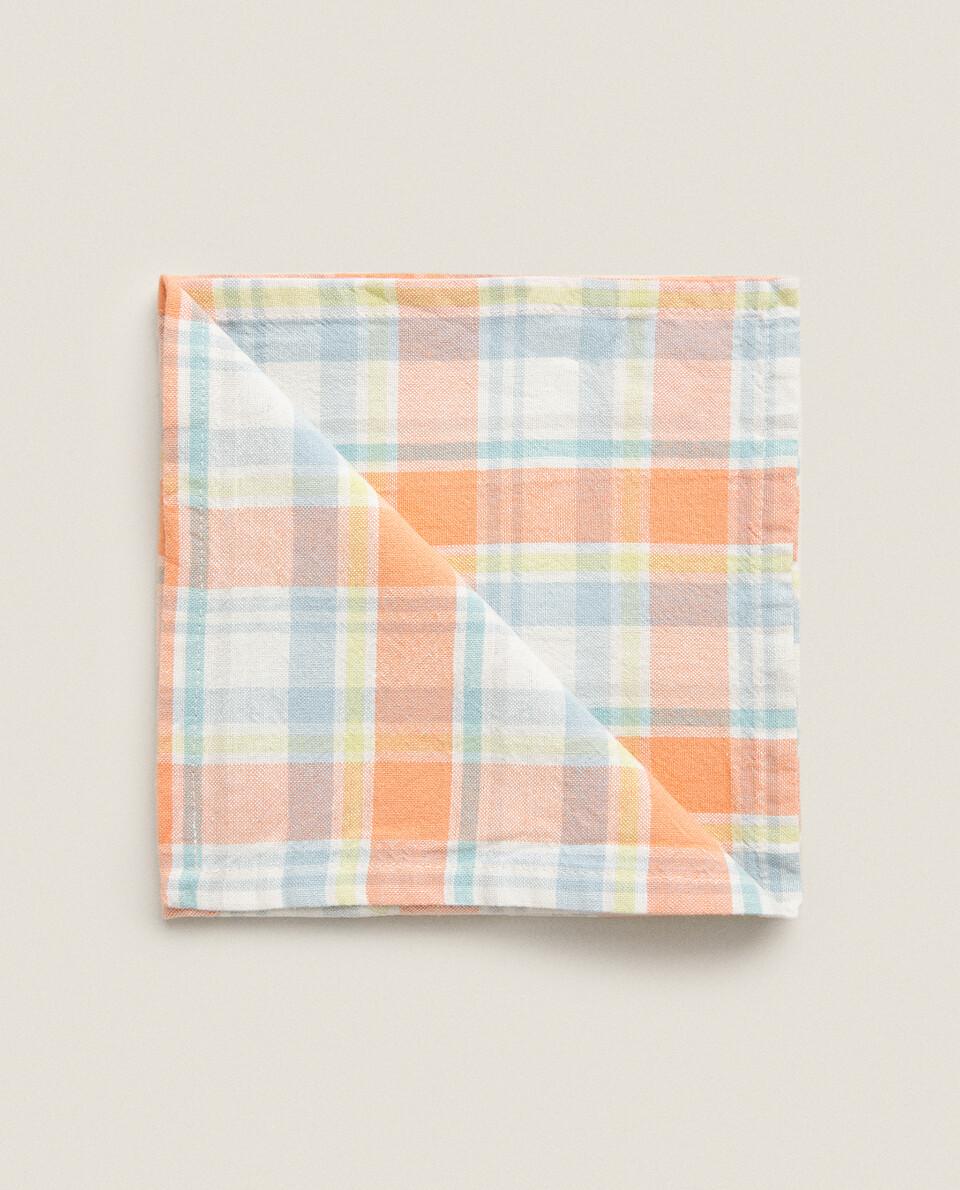 染色线格纹餐巾