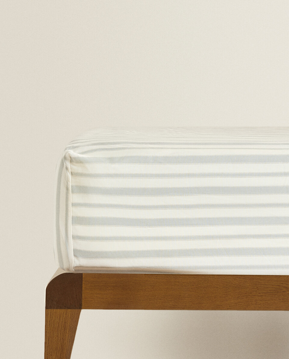 STRIPED FITTED SHEET