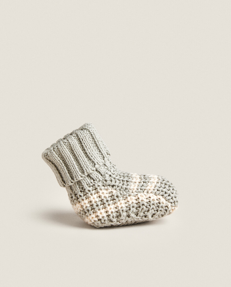 STRIPED TRICOT BOOTIES