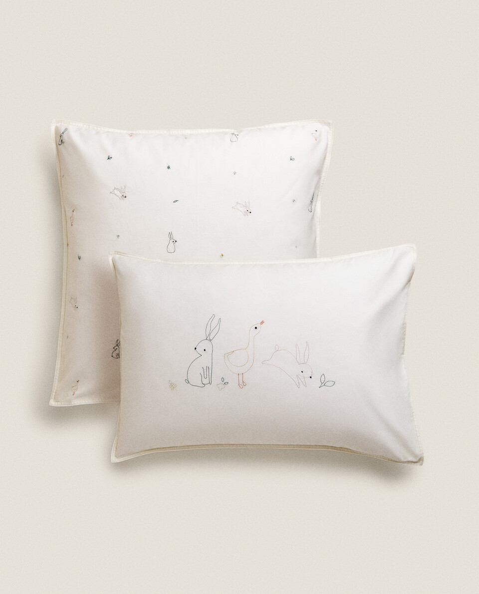 PILLOWCASE WITH EMBROIDERED DUCKS AND RABBITS