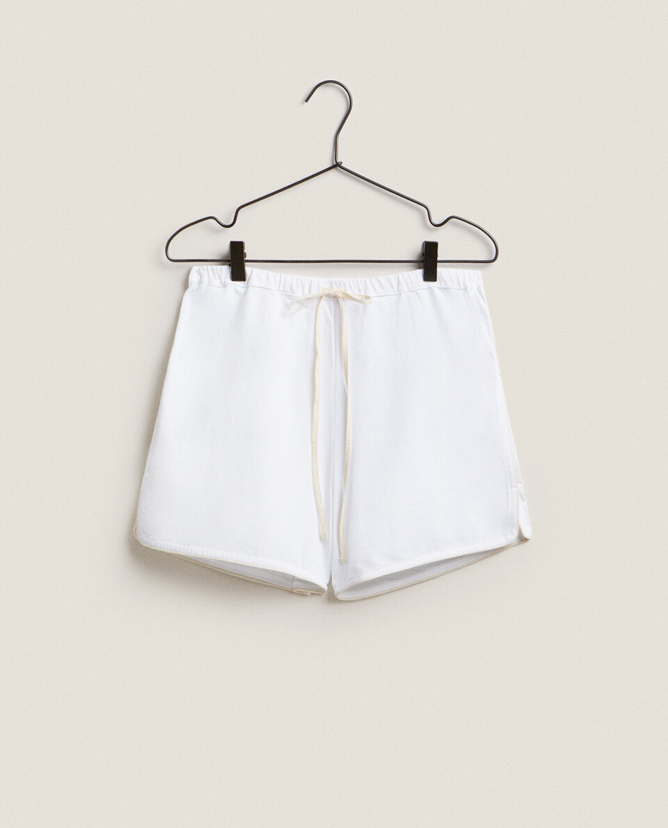 COTTON SHORTS WITH PIPING