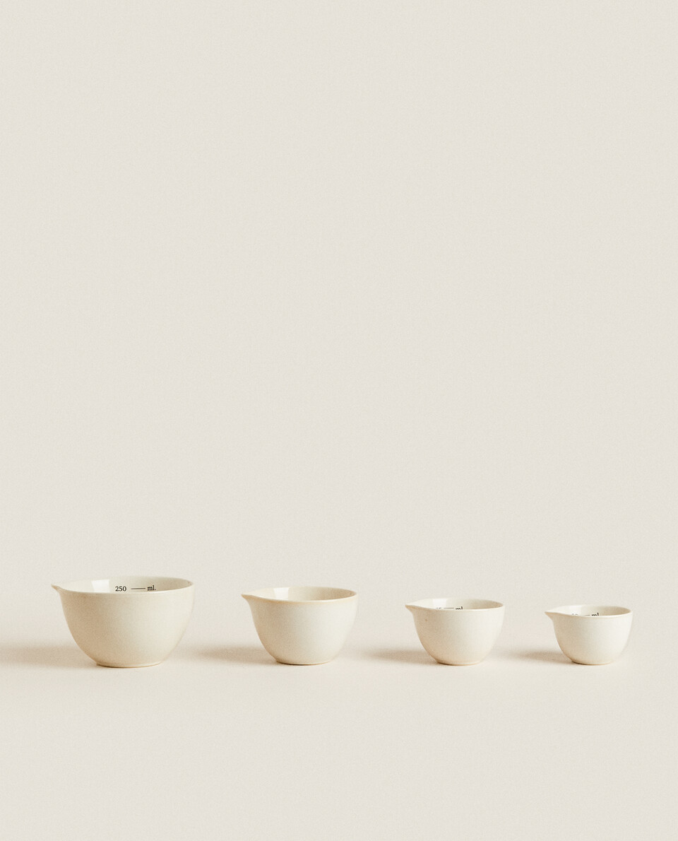 STONEWARE MEASURING CUPS (SET OF 4)