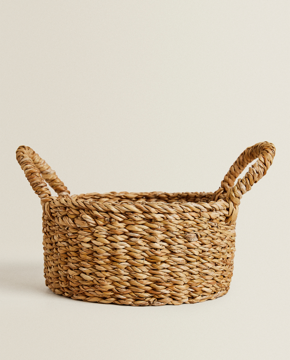 WOVEN BREAD BASKET WITH HANDLES