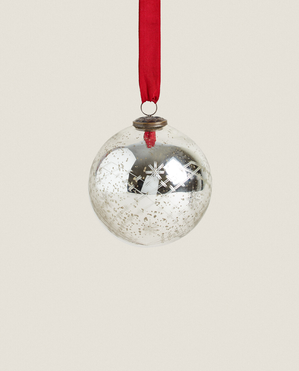 XXL ENGRAVED BAUBLE