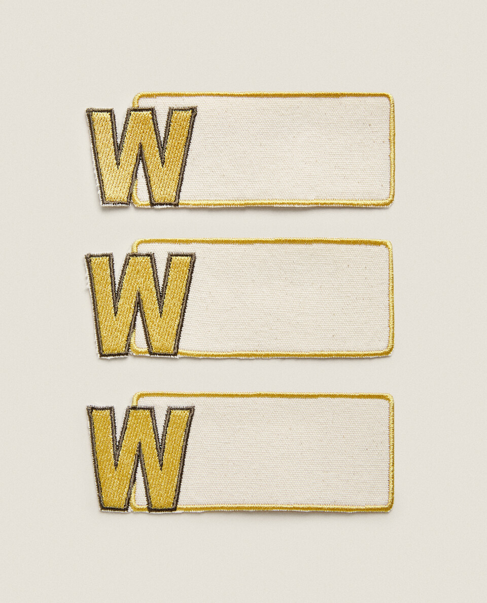 字母W服装贴饰（3件装）