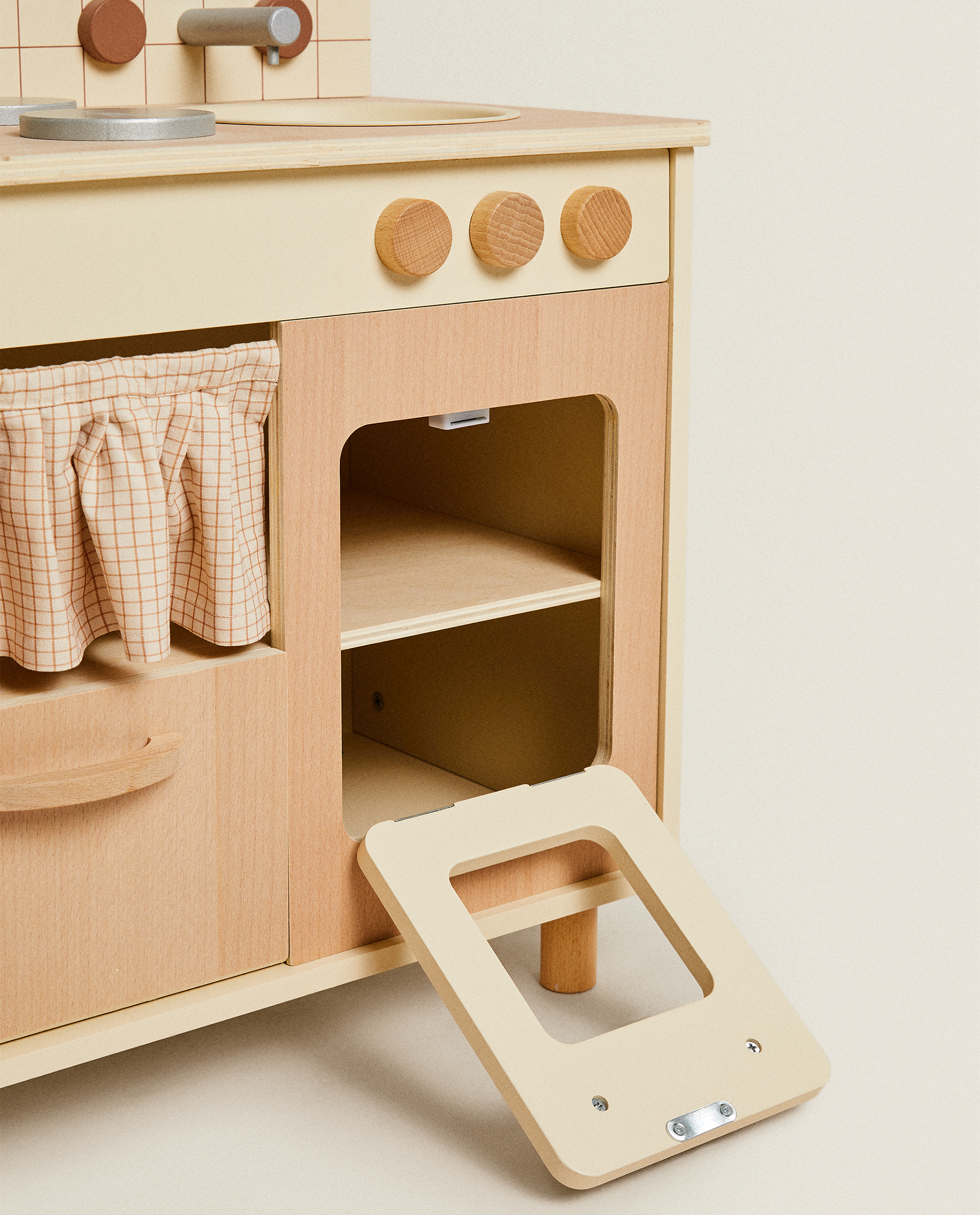 zara toy kitchen