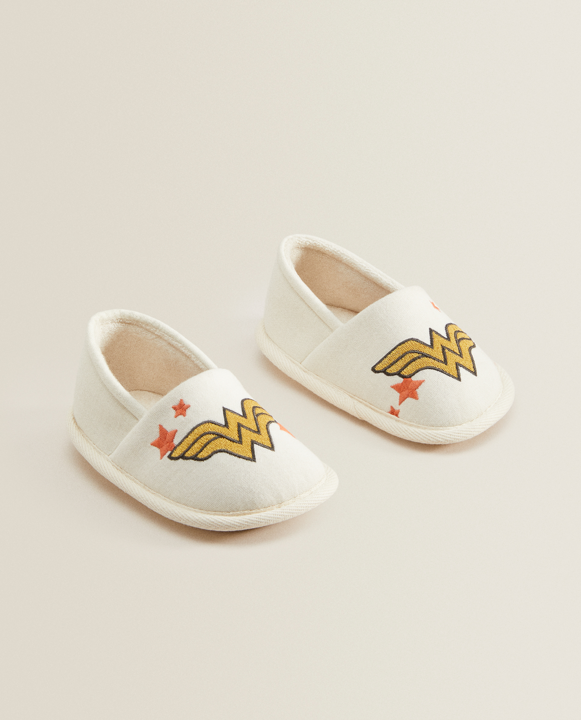 wonder woman slippers for women