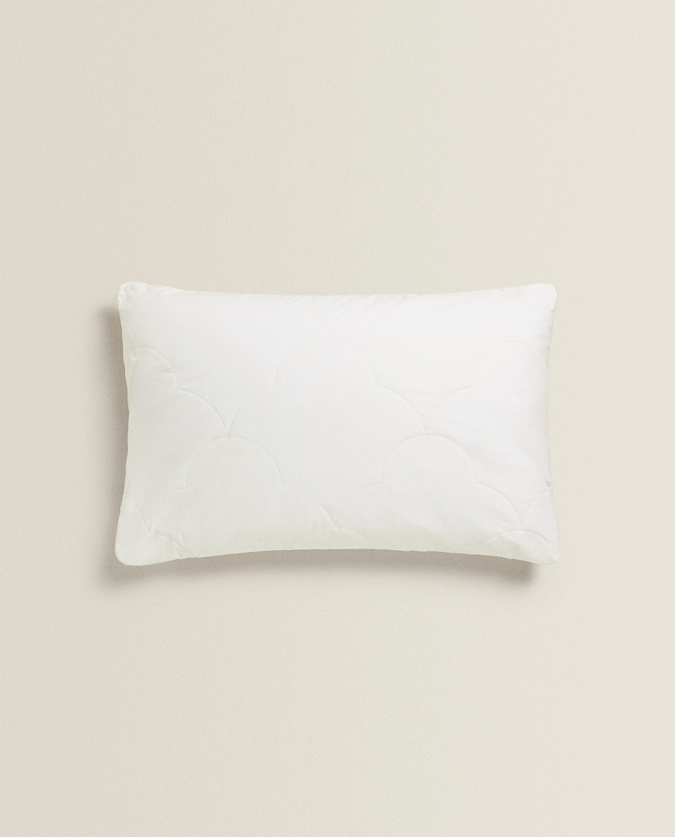 PADDED BEDSPREAD PILLOW PROTECTOR