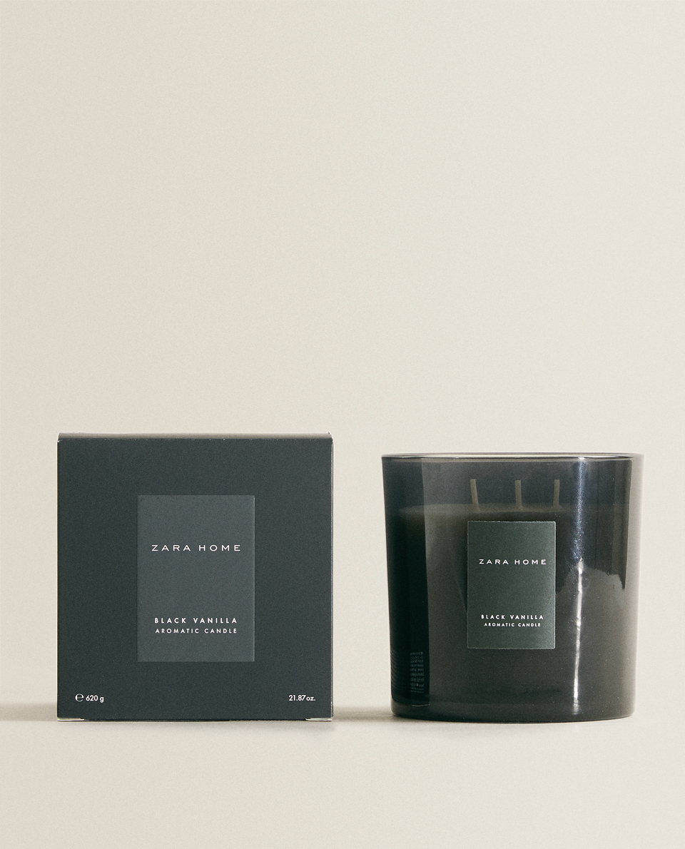 (620 G) BLACK VANILLA SCENTED CANDLE