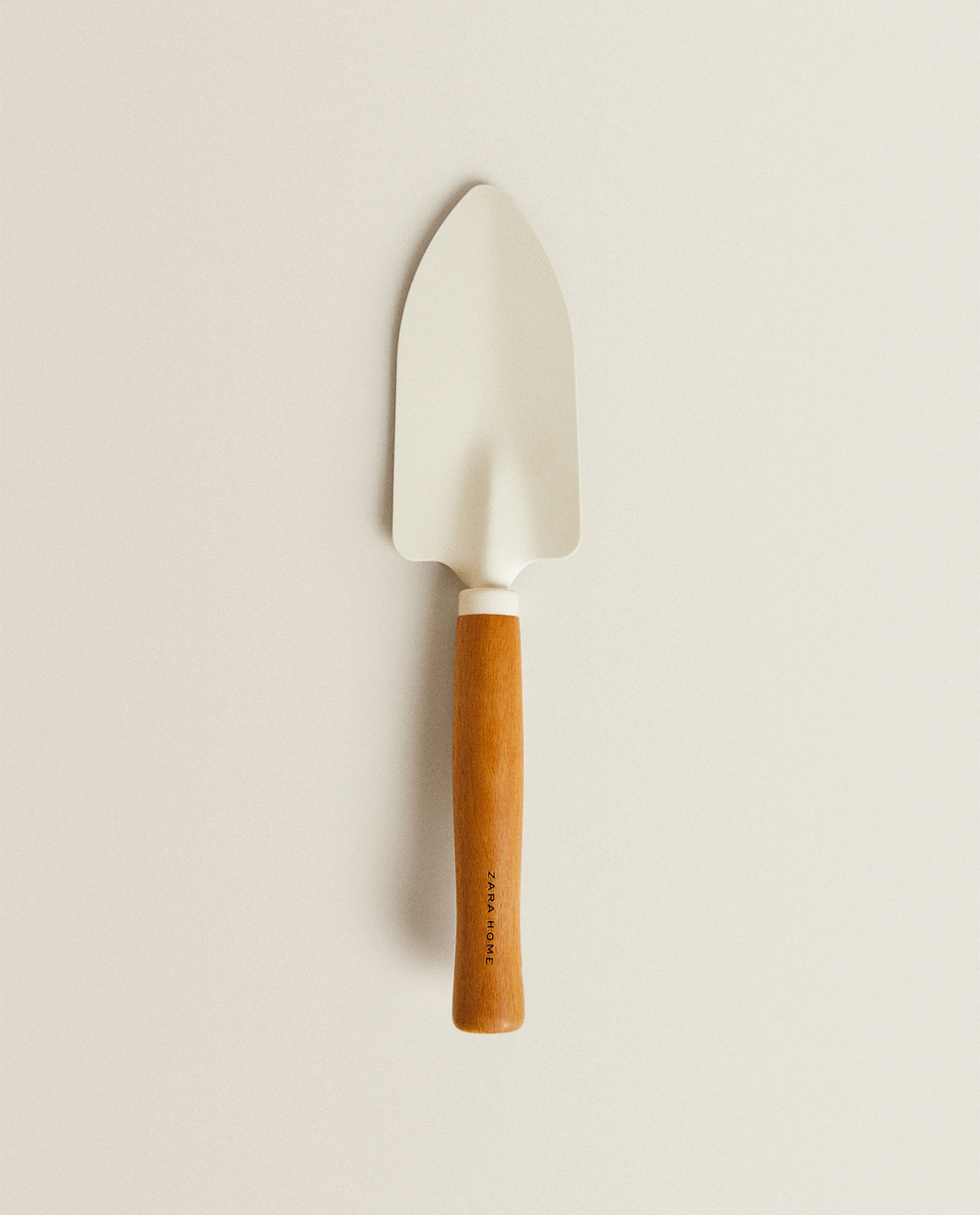 TROWEL FOR PLANTING