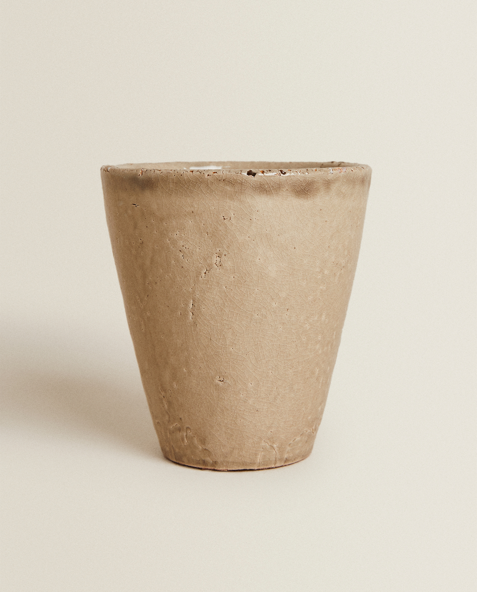 FLOWERPOT WITH ANTIQUE FINISH