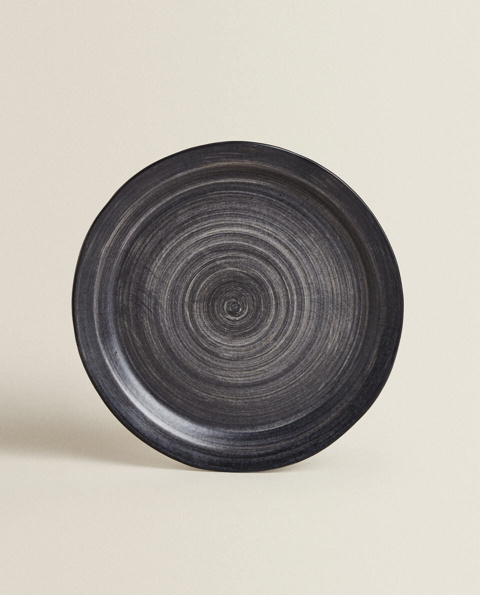 黑色螺旋纹理炻瓷浅盘