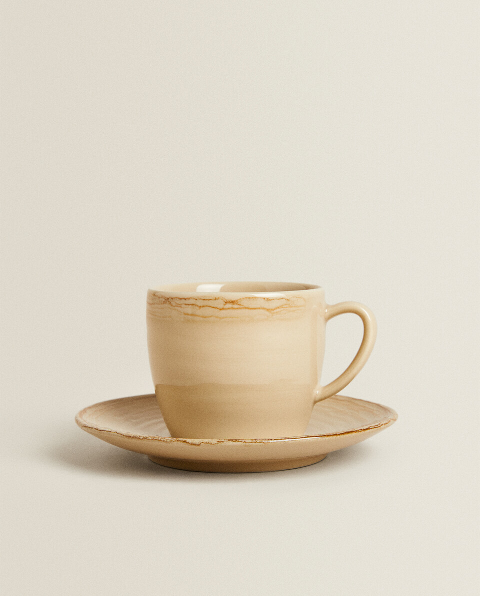 螺旋设计炻瓷茶杯和杯碟