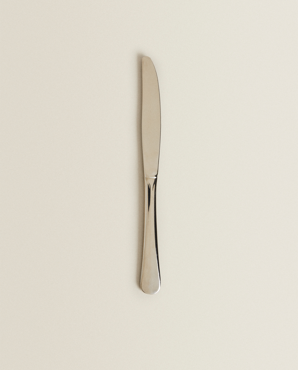 纯色钢制小餐刀