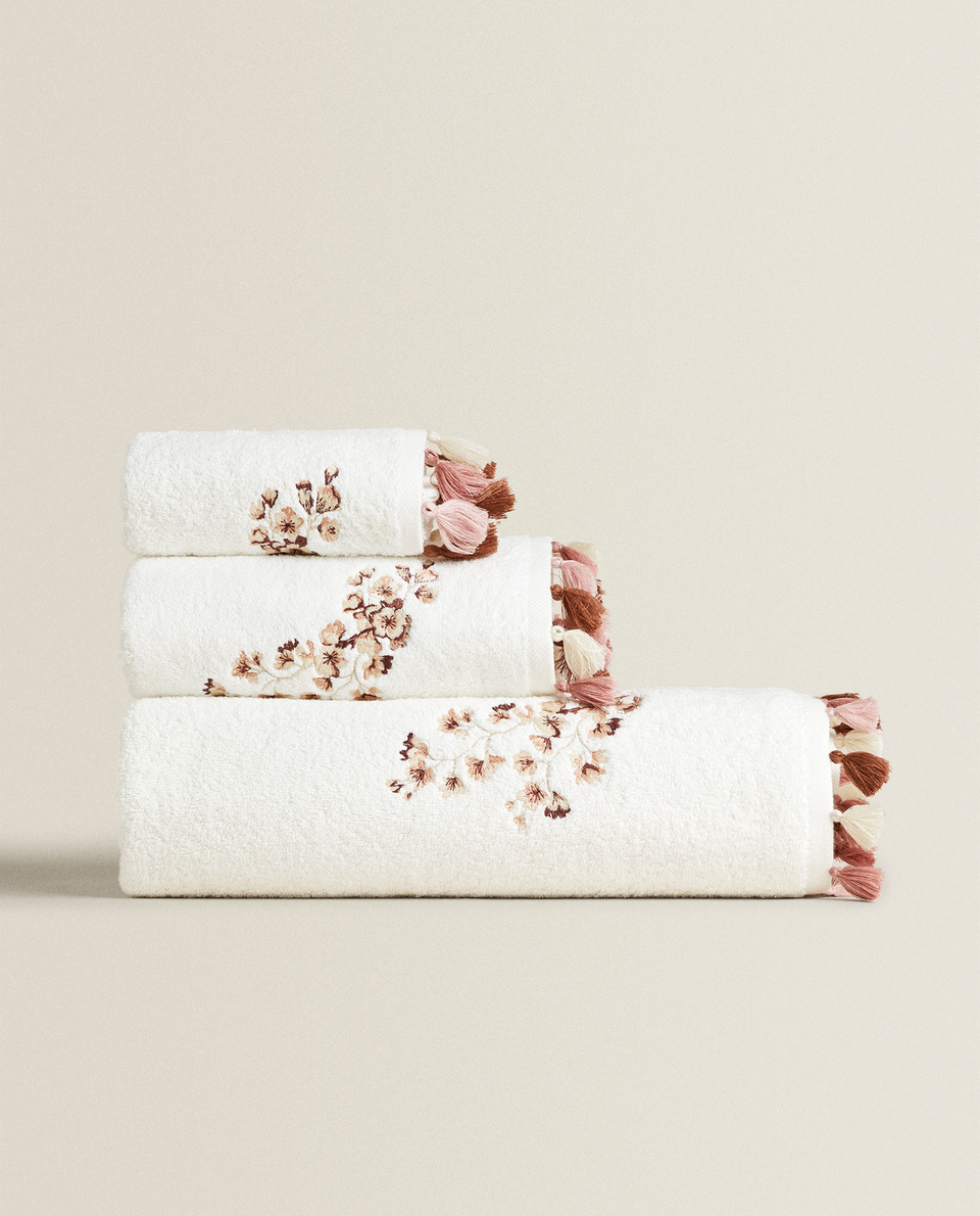 EMBROIDERED TOWEL WITH TASSELS