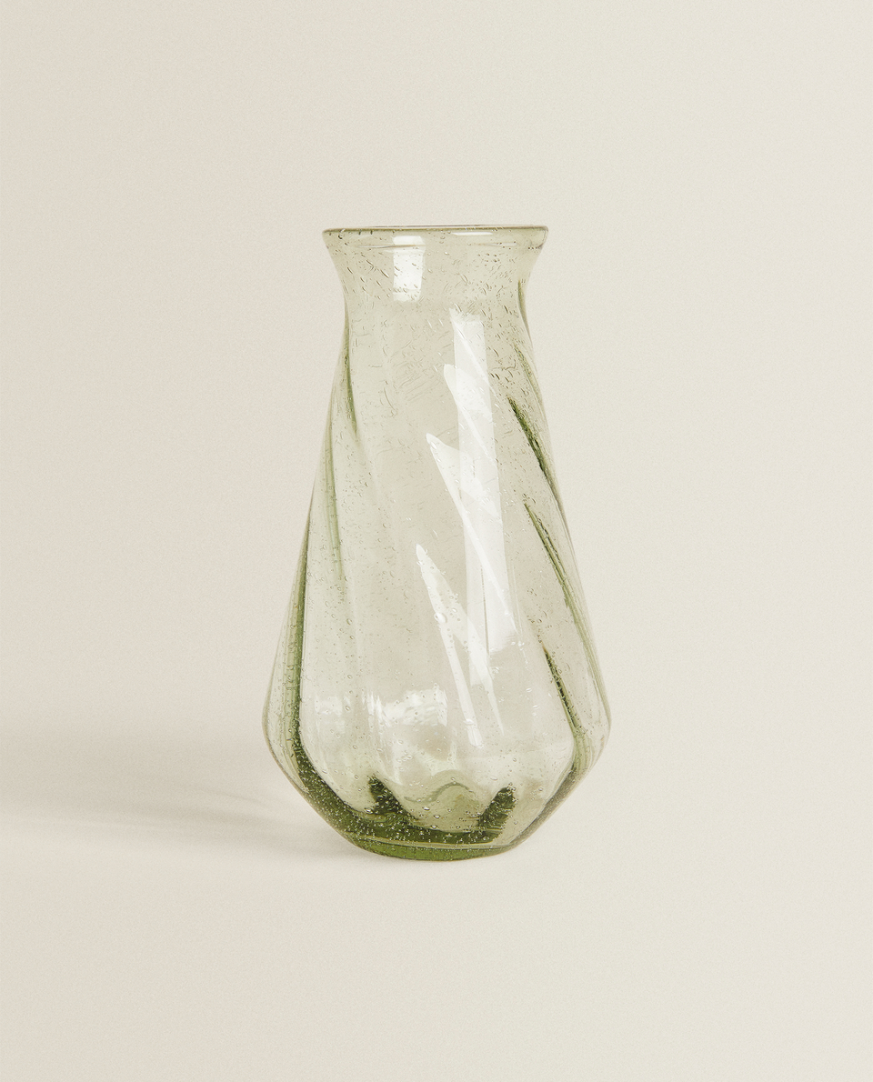 不规则状玻璃花瓶