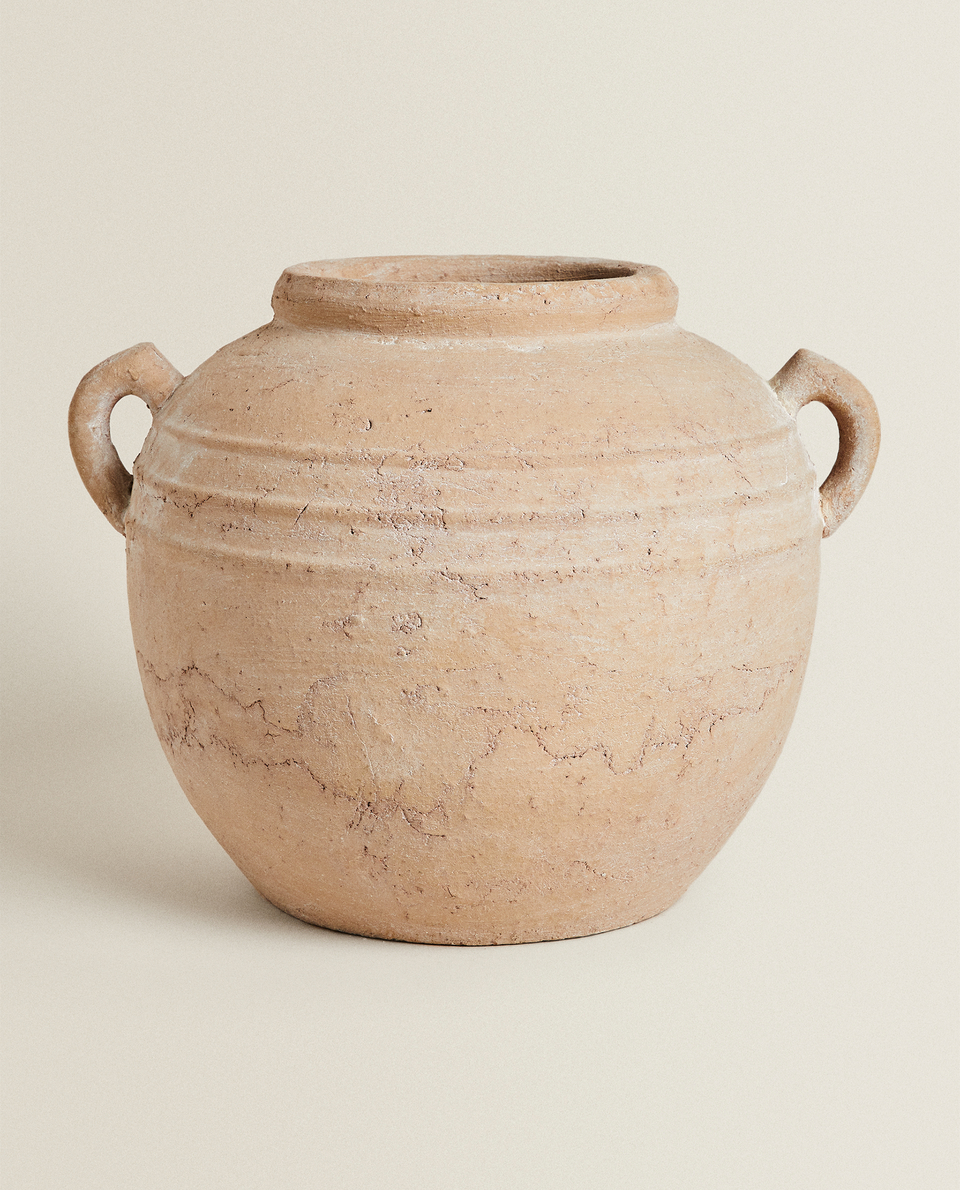 POT WITH HANDLES
