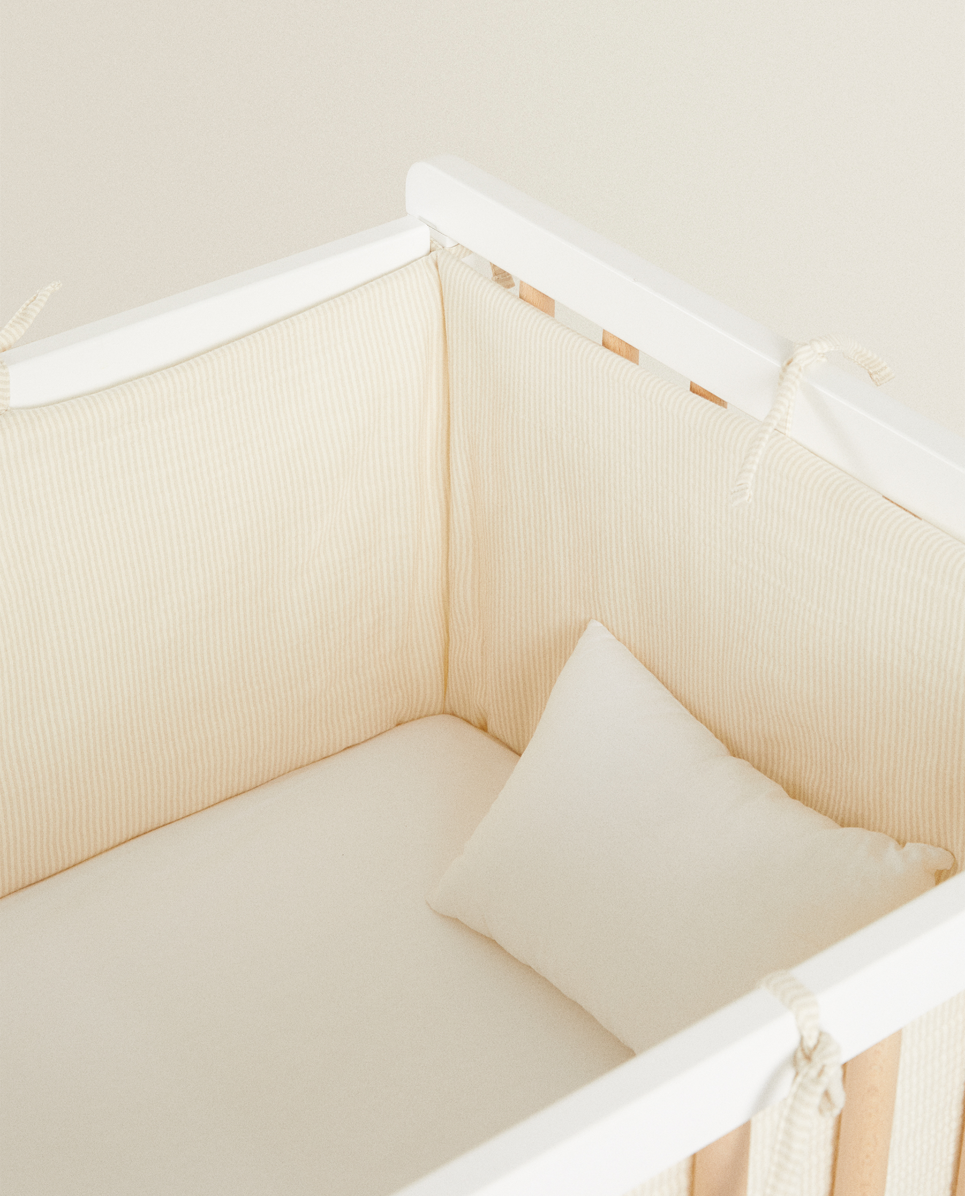 zara baby cot