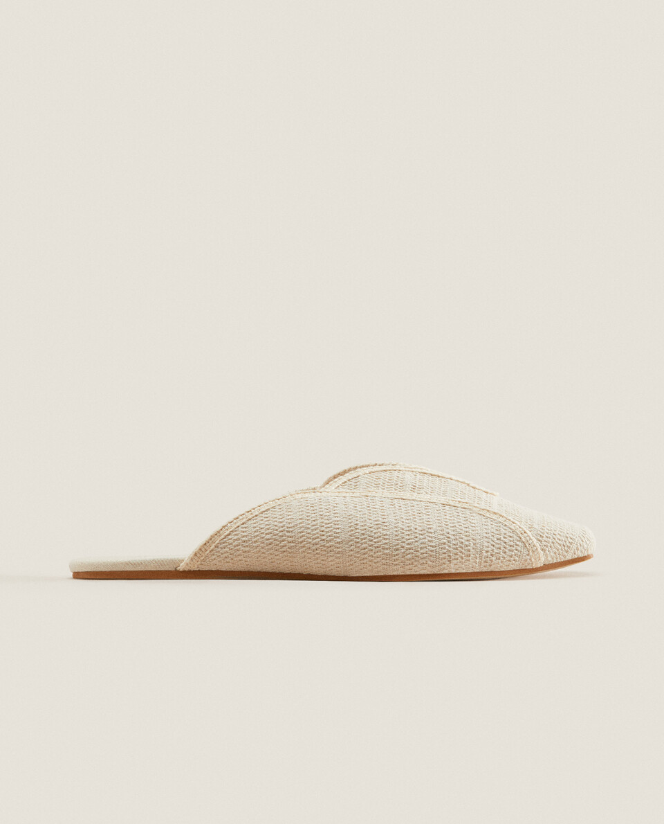 BABOUCHE SLIPPERS WITH DETAILING