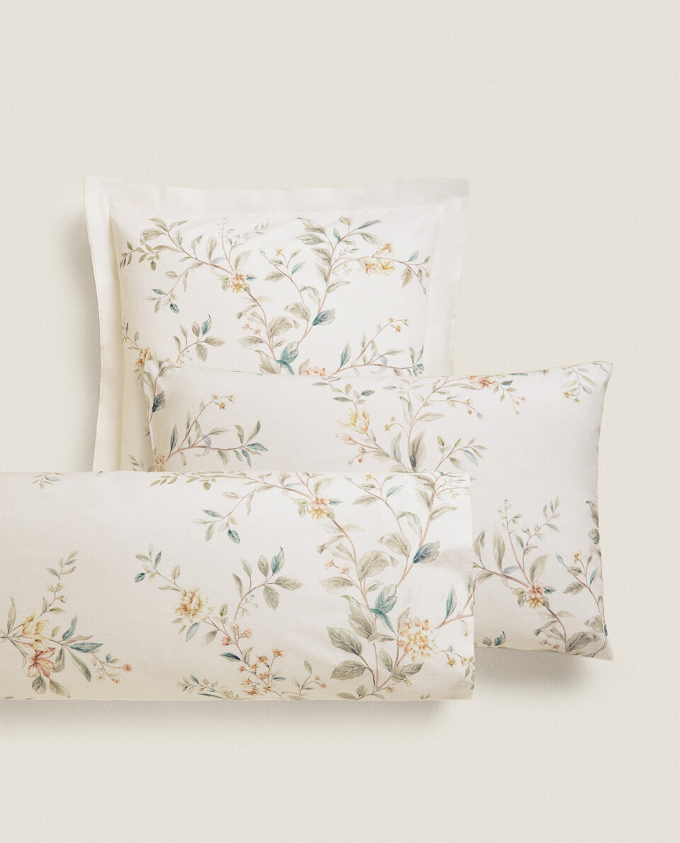 FLORAL PRINT PILLOWCASE