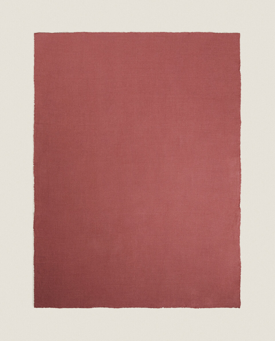 LINEN BLANKET