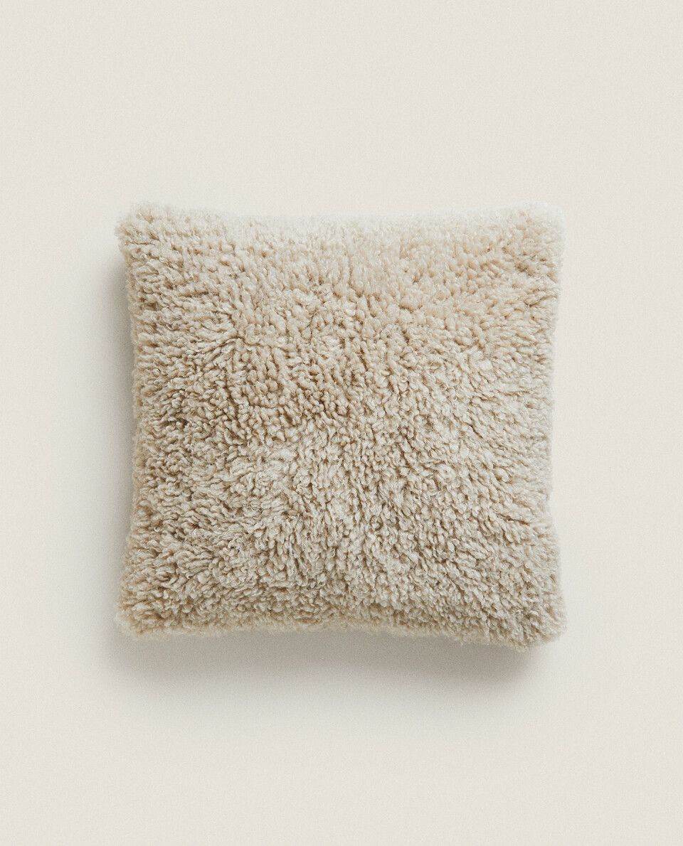 FUR CUSHION COVER