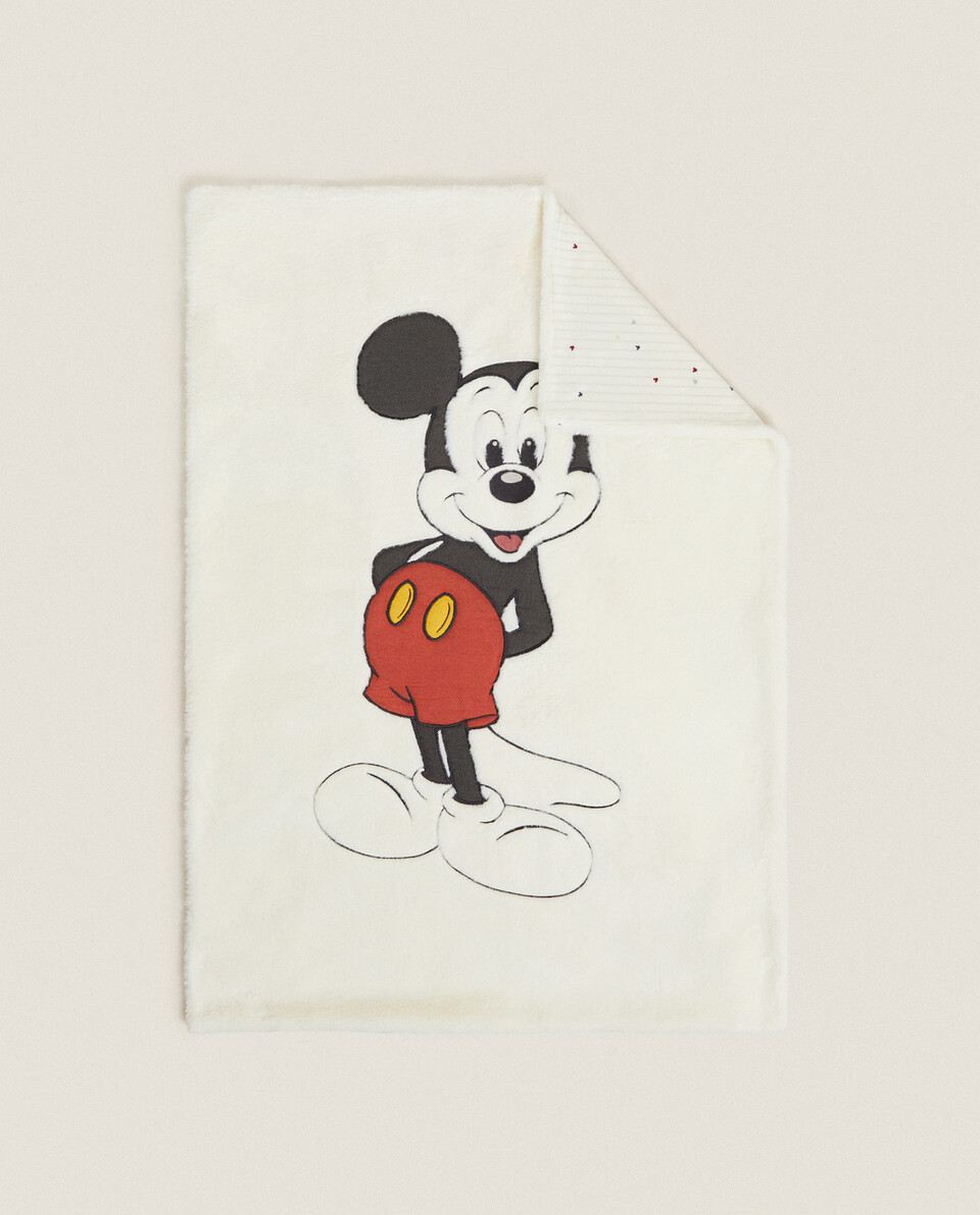 FUZZY MICKEY © DISNEY BLANKET