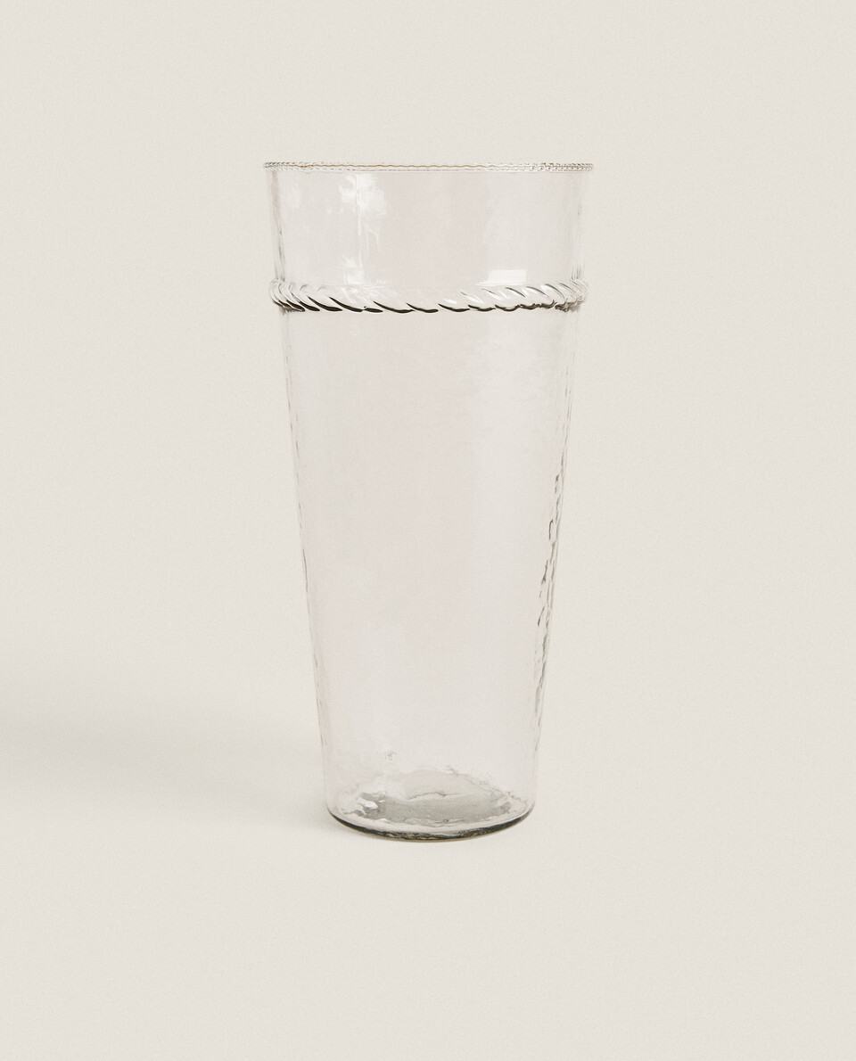 镶边玻璃花瓶