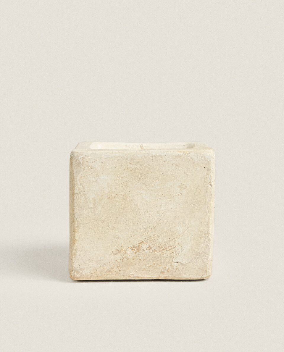 STONE EFFECT CANDLE
